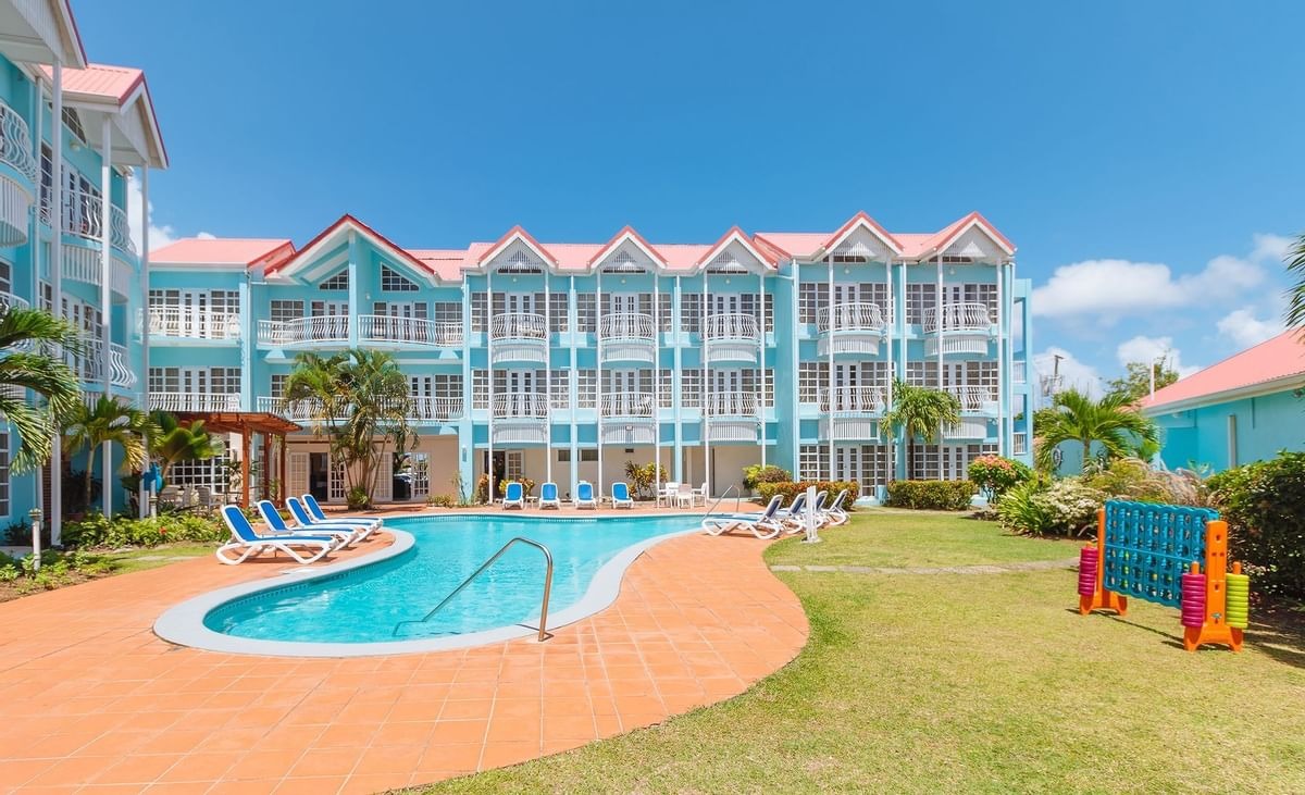Bay Gardens Marina Haven Outdoor Pool