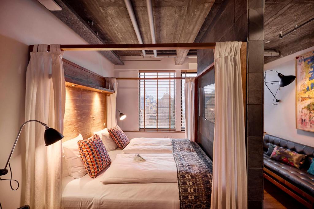 Manon Les Suites Guldsmeden