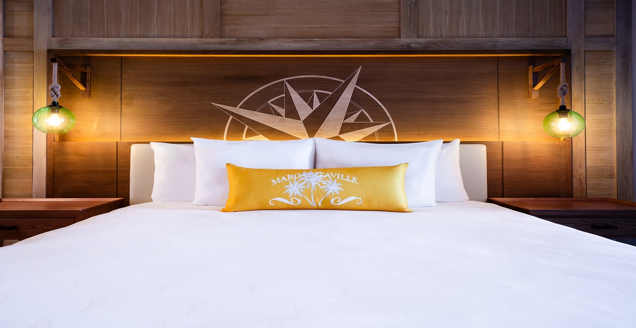 Oceanfront Paradise Studio Bedroom