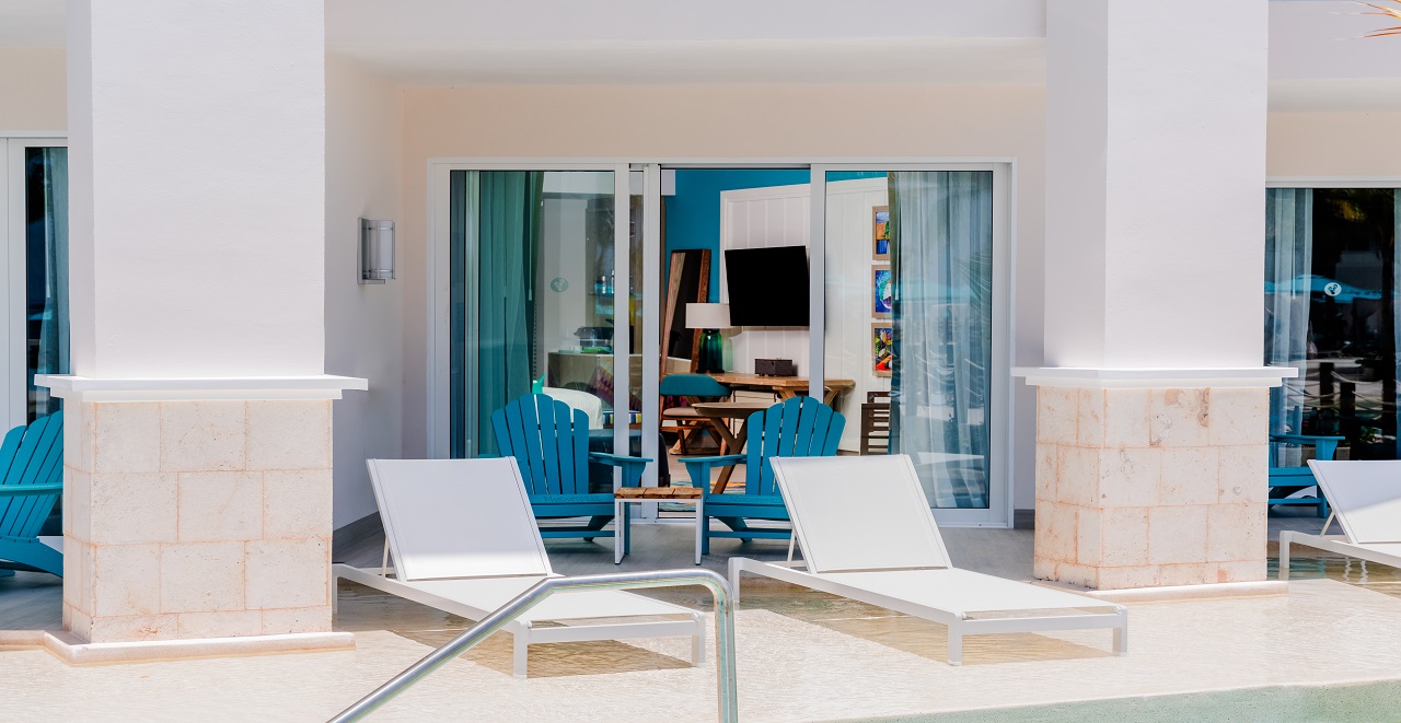King Paradise Swim-Up Suite