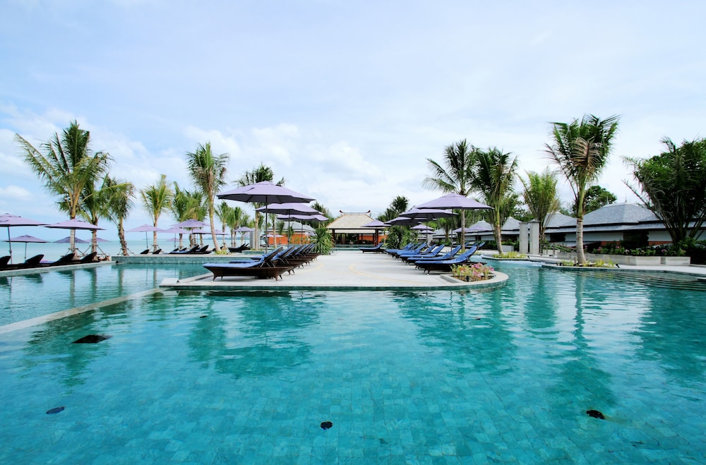 Infinity pool