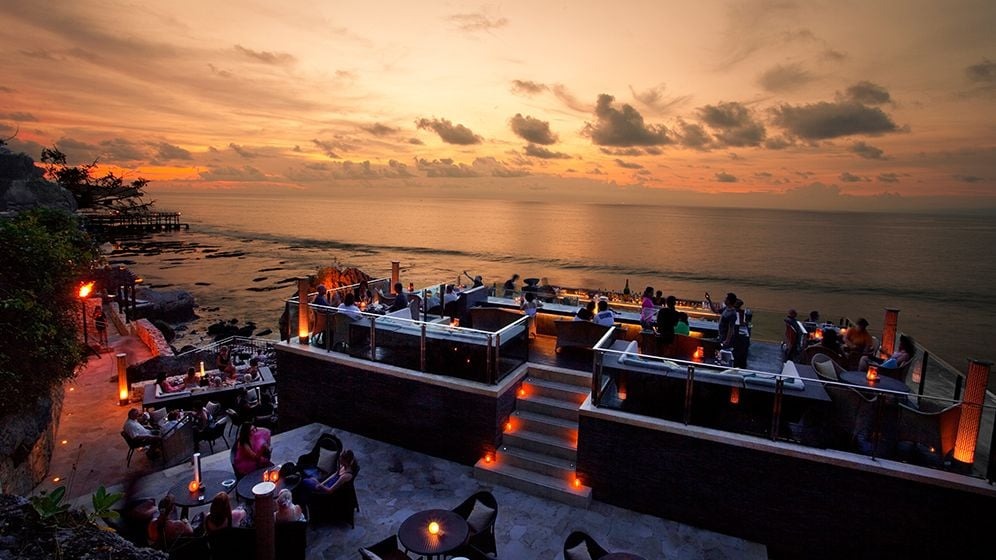 Sunset drinks at Rock Bar