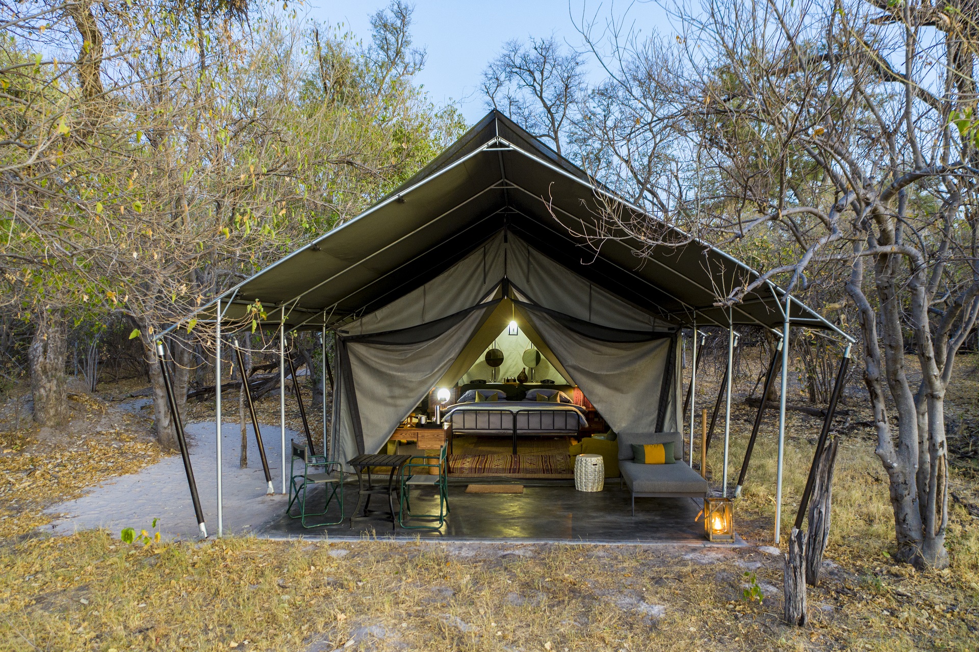 tent exterior 2