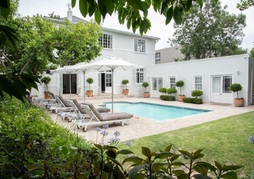 River Manor Boutique Hotel