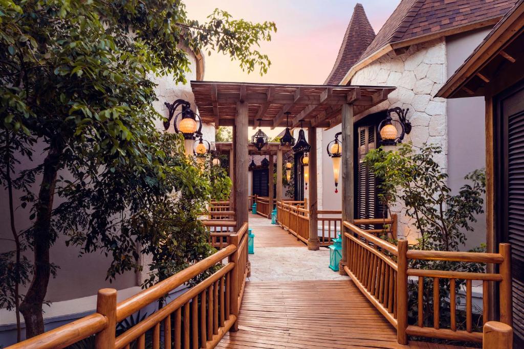 Jungala Hotel at VidantaWorld Riviera Maya