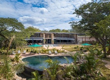 Waterfalls Lodge