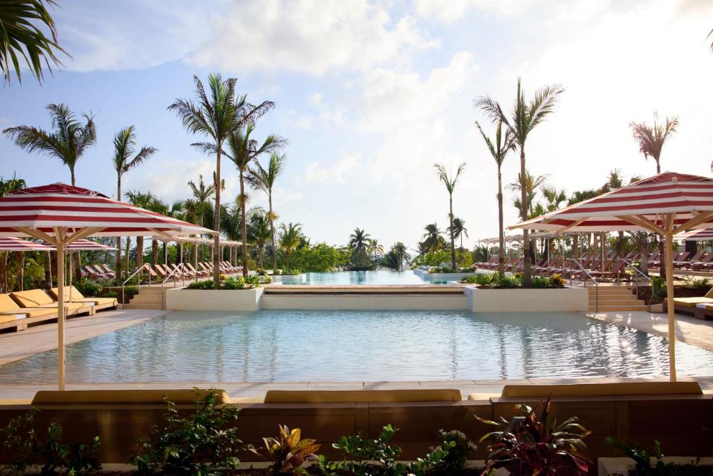 Hotel Indigo Grand Cayman