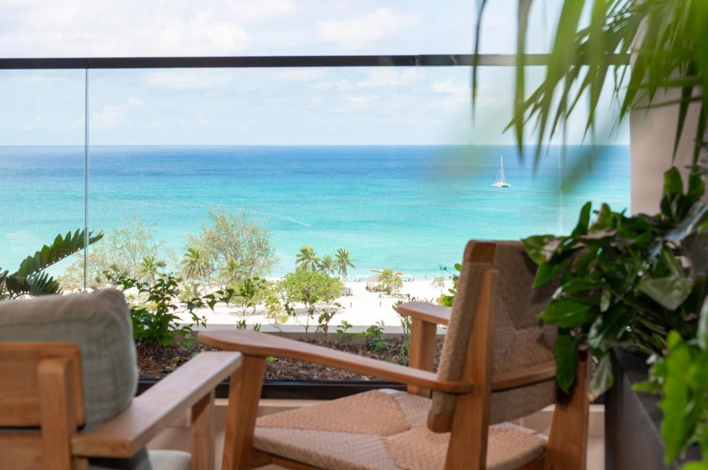 Hotel Indigo Grand Cayman