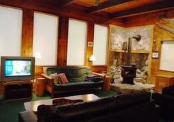 Reilly's Cabin by Apex Accommodations