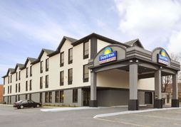 Days Inn - Toronto East Lakeview
