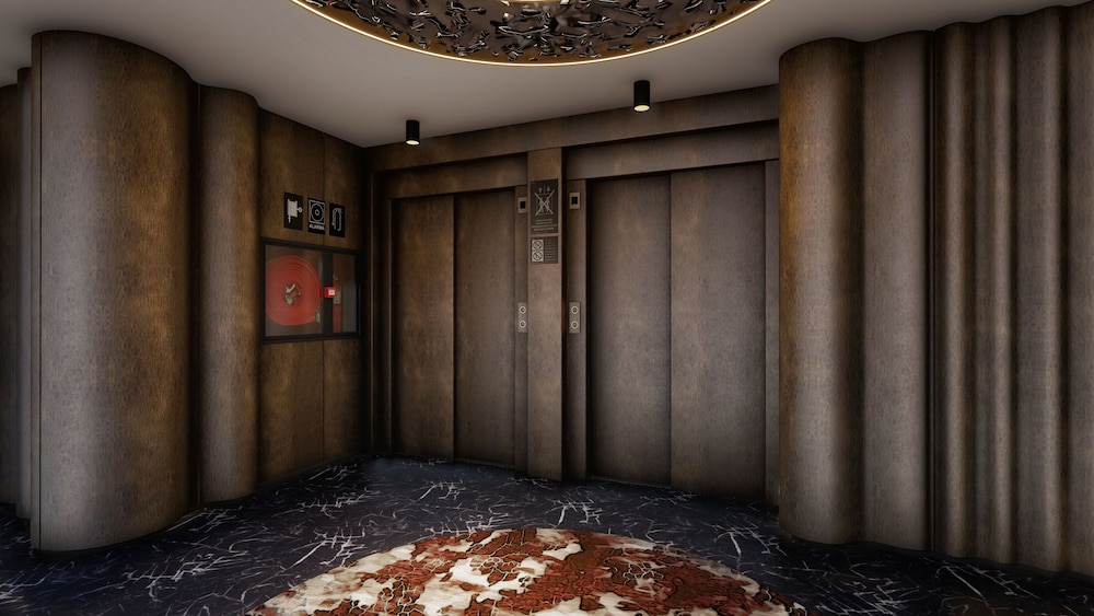 Elevator