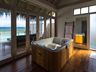 Deep Soaking Bathtub
