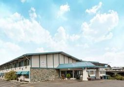 Howard Johnson Hotel - Nanaimo Harbourside