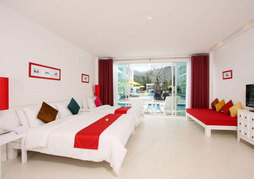 The Old Phuket - Karon Beach Resort