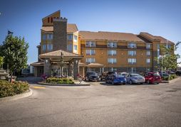 Monte Carlo Inn Barrie Suites