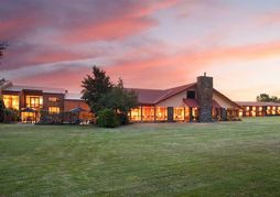 MacKenzie Country Inn