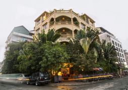 Anise Hotel & Restaurant