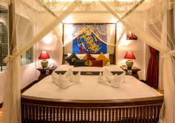 Tanawan Phuket Hotel