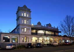 Yarra Valley Grand Hotel