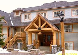 Les Falaises Ski-in Ski-out Condo