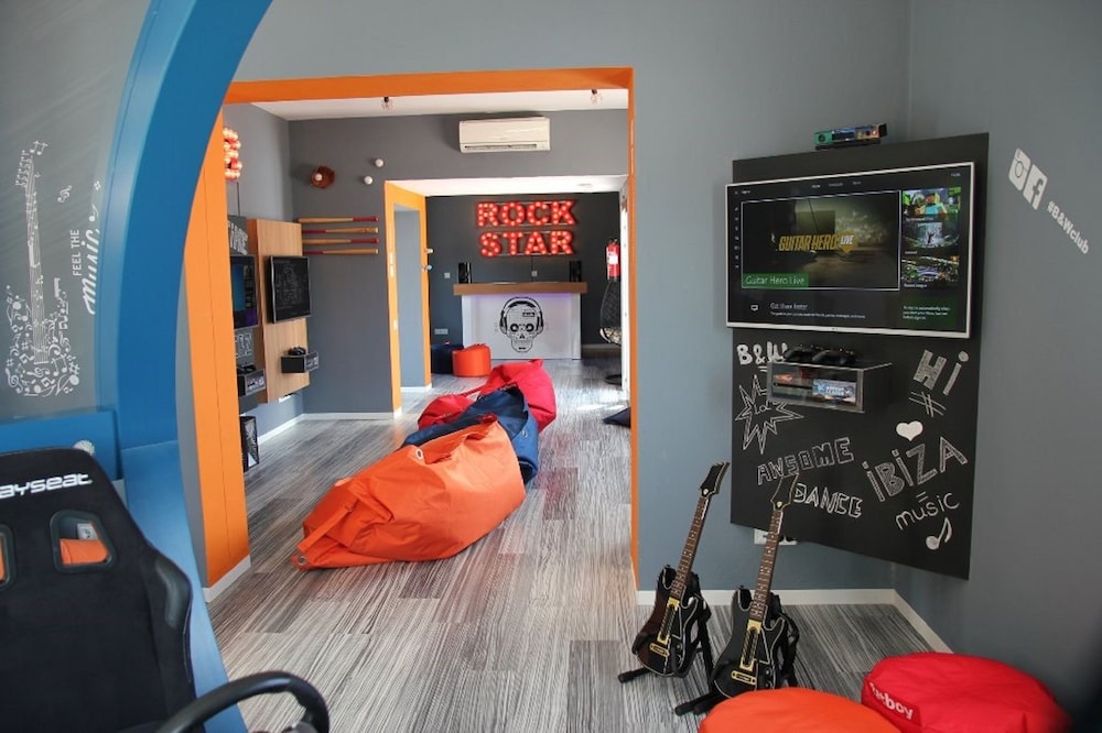 Children's play area - indoor