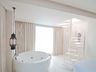 Deep Soaking Bathtub